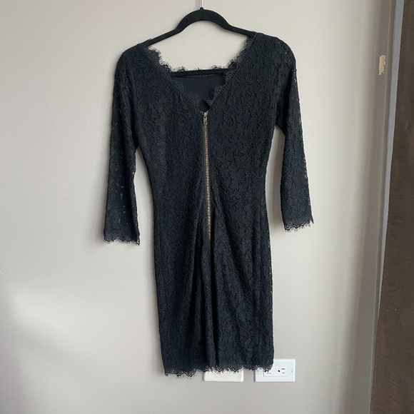 Diane Von Furstenberg Zarita lace mini black dress US 2 - Picture 3 of 4